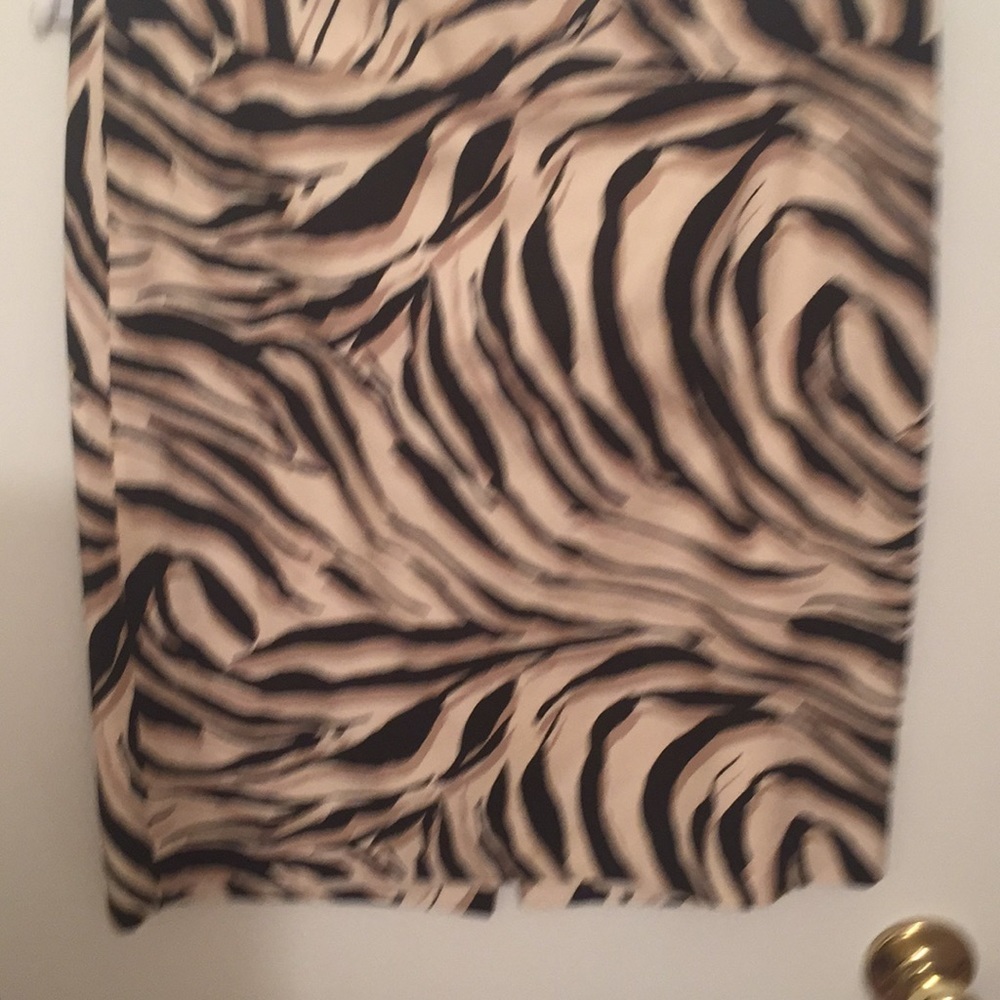 Leopard print skirt
